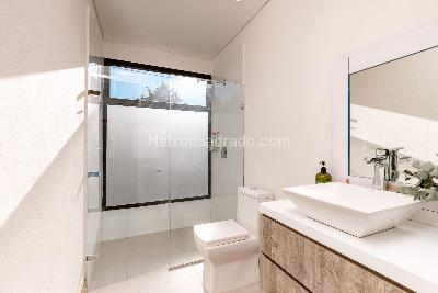 Casa de 5 alcobas en venta en Alto De Las Palmas, Envigado, 491 m² · foto 19 de 20