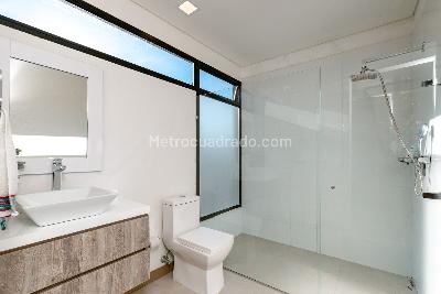 Casa de 5 alcobas en venta en Alto De Las Palmas, Envigado, 491 m² · foto 16 de 20