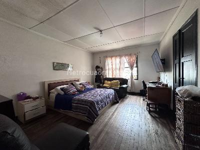 Casa de 4 alcobas en venta en Buenos Aires, Medellín, 340 m² · foto 14 de 20