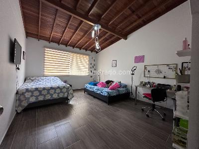 Casa de 5 alcobas en venta en Norte America, Bello, 720 m² · foto 14 de 20