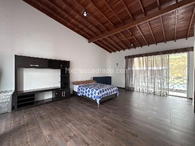 Casa de 5 alcobas en venta en Norte America, Bello, 720 m² · foto 20 de 20