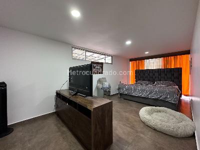 Casa de 5 alcobas en venta en Norte America, Bello, 720 m² · foto 19 de 20