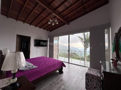 Casa de 5 alcobas en venta en Norte America, Bello, 720 m² · foto 5 de 20