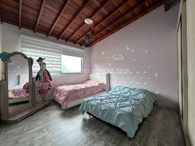 Casa de 5 alcobas en venta en Norte America, Bello, 720 m² · foto 7 de 20
