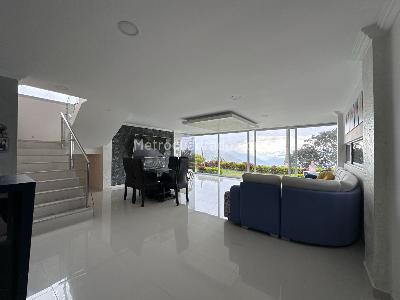 Casa de 5 alcobas en venta en Norte America, Bello, 720 m² · foto 3 de 20