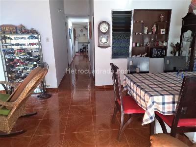 Casa de 5 alcobas en venta en Belen Los Alpes, Medellín, 230 m² · foto 10 de 20