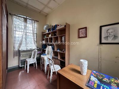 Casa de 5 alcobas en venta en Prado Centro, Medellín, 224 m² · foto 5 de 20