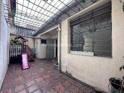 Casa de 5 alcobas en venta en Prado Centro, Medellín, 224 m² · foto 19 de 20