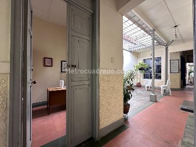 Casa de 5 alcobas en venta en Prado Centro, Medellín, 224 m² · foto 6 de 20