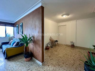 Apartamento en venta en El Poblado, Medellín · foto 9 de 20