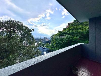 Apartamento en venta en El Poblado, Medellín · foto 2 de 20