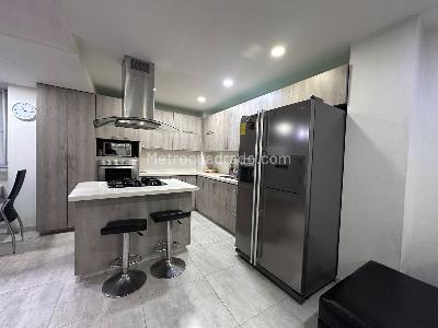 Apartamento de 5 alcobas en venta en Andalucia, Bello, 95 m² · foto 4 de 20