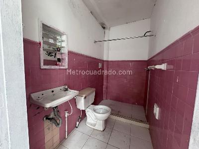 Casa de 5 alcobas en venta en Laureles, Medellín, 768 m² · foto 15 de 20