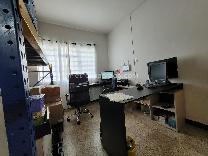 Piso – Medellín - Más
