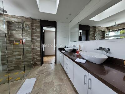 Casa de 3 alcobas en venta en Vereda Sajonia, Rionegro, 375 m² · foto 18 de 20