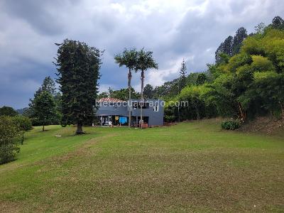 Casa de 3 alcobas en venta en Vereda Sajonia, Rionegro, 375 m² · foto 2 de 20
