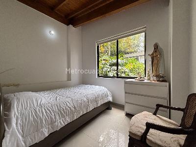 Casa de 5 alcobas en venta en El Tesoro, Medellín, 311 m² · foto 10 de 20