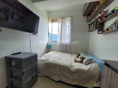 Apartamento de 3 alcobas en venta en Las Lomitas, Sabaneta, 69 m² · foto 11 de 20