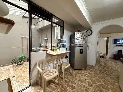 Casa de 5 alcobas en venta en Belen Rosales, Medellín, 287 m² · foto 17 de 19
