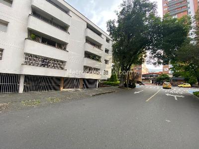 Apartamento en venta en Calasanz, Medellín · foto 3 de 15