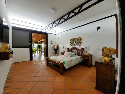 Casa de 4 alcobas en venta en V, Rionegro, 540 m² · foto 15 de 20