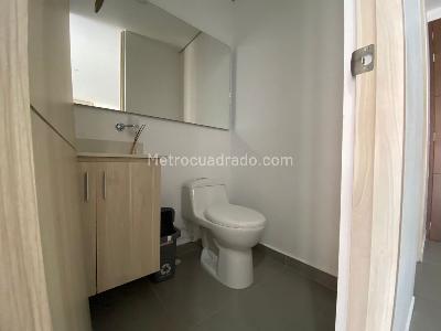 Apartamento de 1 alcoba en venta en El Poblado, Medellín, 78 m² · foto 12 de 13