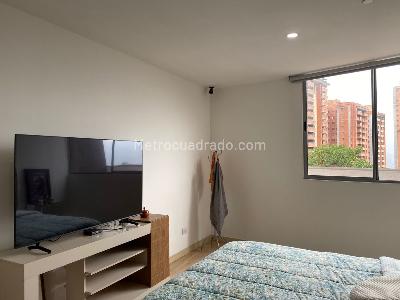 Apartamento de 1 alcoba en venta en El Poblado, Medellín, 78 m² · foto 11 de 13