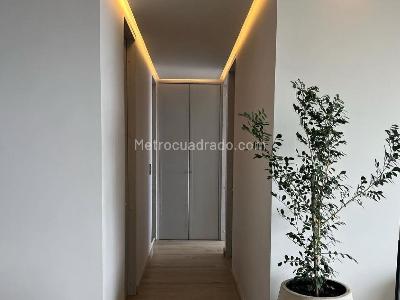 Apartamento en arriendo en Loma De Los Gonzalez, Medellín · foto 8 de 13