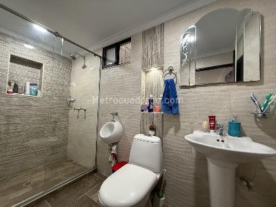 Apartamento de 4 alcobas en venta en Cabañitas, Bello, 109 m² · foto 16 de 20