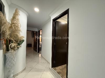 Apartamento de 4 alcobas en venta en Cabañitas, Bello, 109 m² · foto 10 de 20