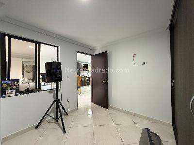 Apartamento de 4 alcobas en venta en Cabañitas, Bello, 109 m² · foto 20 de 20