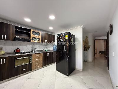 Apartamento de 4 alcobas en venta en Cabañitas, Bello, 109 m² · foto 9 de 20