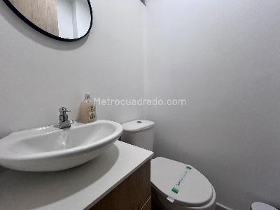 Apartamento de 1 alcoba en venta en Parque Principal, Sabaneta, 51 m² · foto 6 de 10