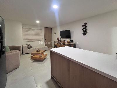 Apartamento de 1 alcoba en venta en Parque Principal, Sabaneta, 51 m² · foto 4 de 10
