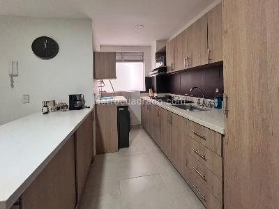 Apartamento de 1 alcoba en venta en Parque Principal, Sabaneta, 51 m² · foto 3 de 10