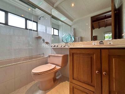 Casa de 3 alcobas en venta en El Poblado, Medellín, 262 m² · foto 17 de 20