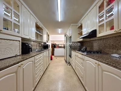 Casa de 3 alcobas en venta en El Poblado, Medellín, 262 m² · foto 7 de 20