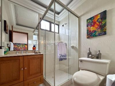 Casa de 3 alcobas en venta en El Poblado, Medellín, 262 m² · foto 12 de 20