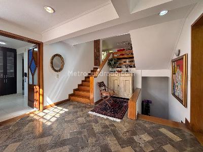 Casa de 3 alcobas en venta en Loma Benedictinos, Envigado, 392 m² · foto 5 de 20