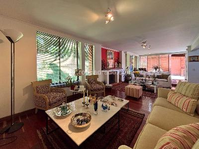 Casa de 3 alcobas en venta en Loma Benedictinos, Envigado, 392 m² · foto 8 de 20