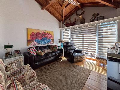 Casa de 3 alcobas en venta en Loma Benedictinos, Envigado, 392 m² · foto 13 de 20