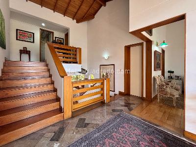 Casa de 3 alcobas en venta en Loma Benedictinos, Envigado, 392 m² · foto 17 de 20