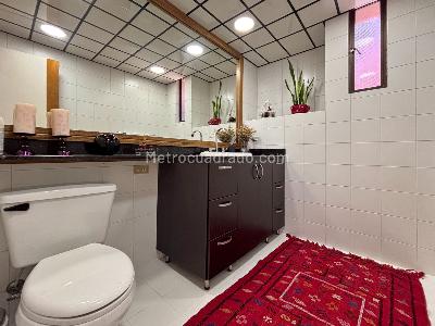 Casa de 3 alcobas en venta en Loma Benedictinos, Envigado, 392 m² · foto 4 de 20