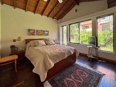 Casa de 3 alcobas en venta en Loma Benedictinos, Envigado, 392 m² · foto 18 de 20