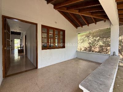 Casa de 3 alcobas en venta en V, Sabaneta, 200 m² · foto 18 de 20