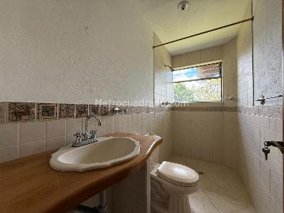 Casa de 3 alcobas en venta en V, Sabaneta, 200 m² · foto 16 de 20