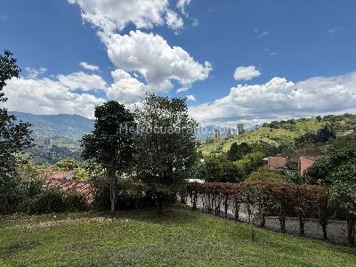 Casa de 3 alcobas en venta en V, Sabaneta, 200 m² · foto 20 de 20