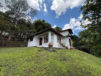 Casa de 3 alcobas en venta en V, Sabaneta, 200 m² · foto 3 de 20