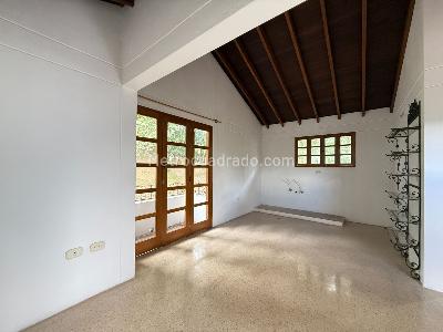 Casa de 3 alcobas en venta en V, Sabaneta, 200 m² · foto 13 de 20