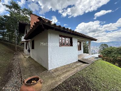 Casa de 3 alcobas en venta en V, Sabaneta, 200 m² · foto 4 de 20